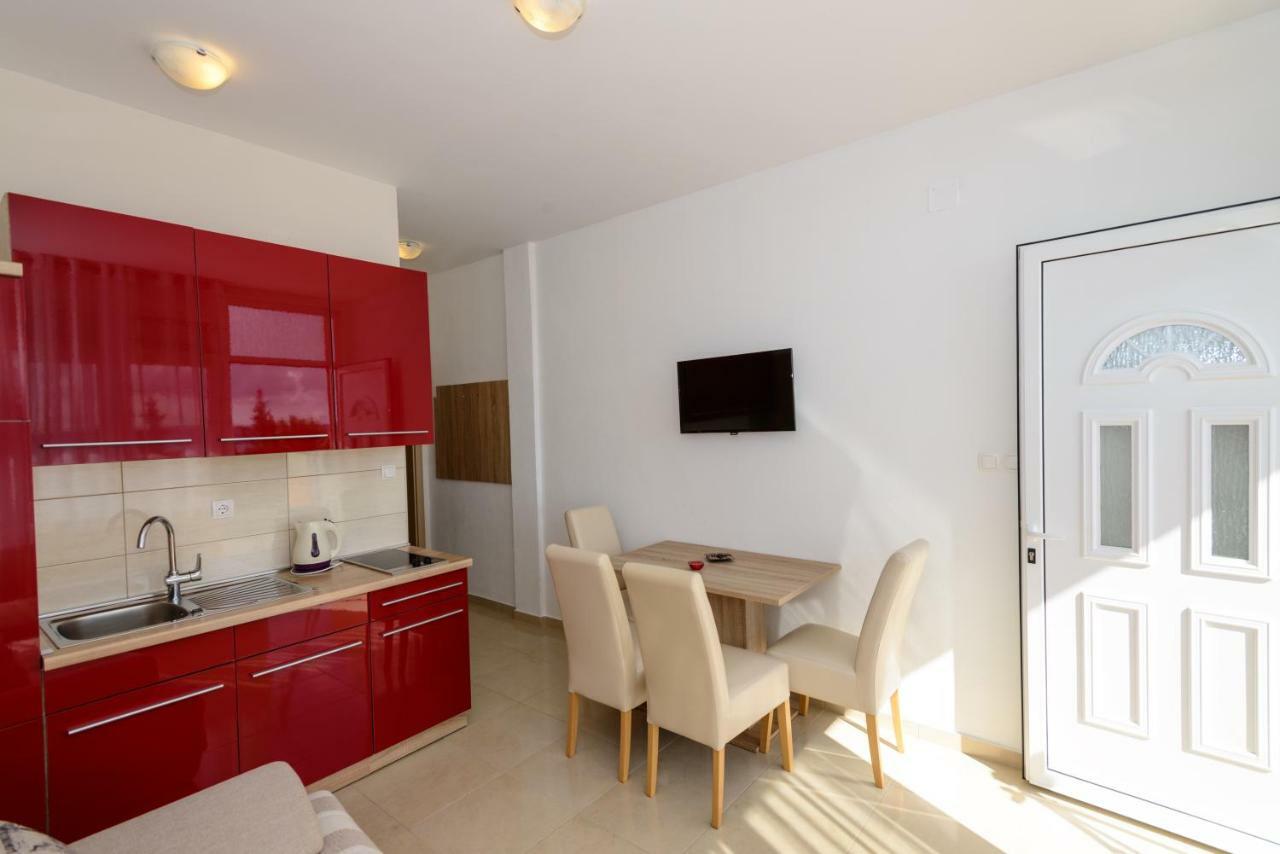 Apartments Maris Starigrad Paklenica Esterno foto